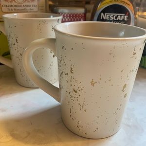 Hearth and Hand with magnolia stoneware Mug set